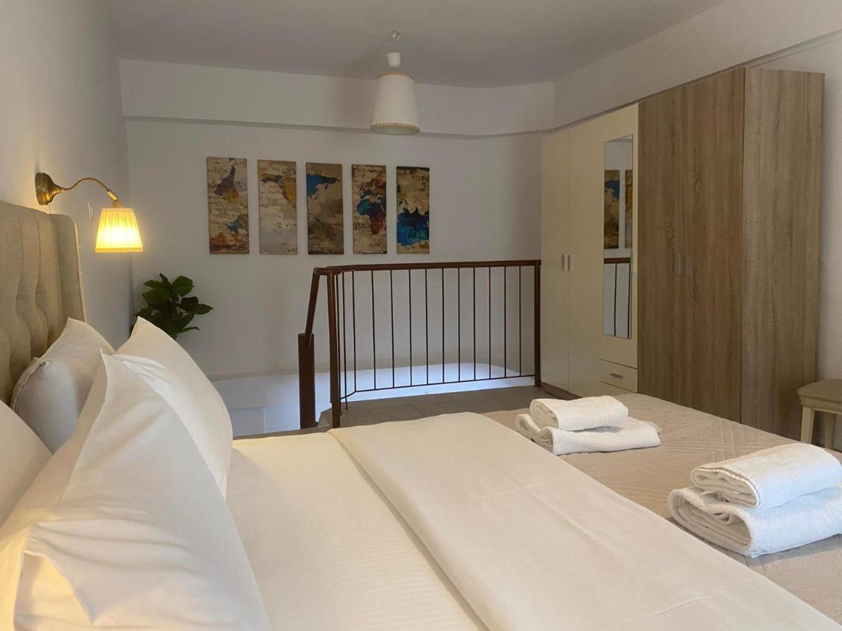 Cozy Maisonette Next To Plaka